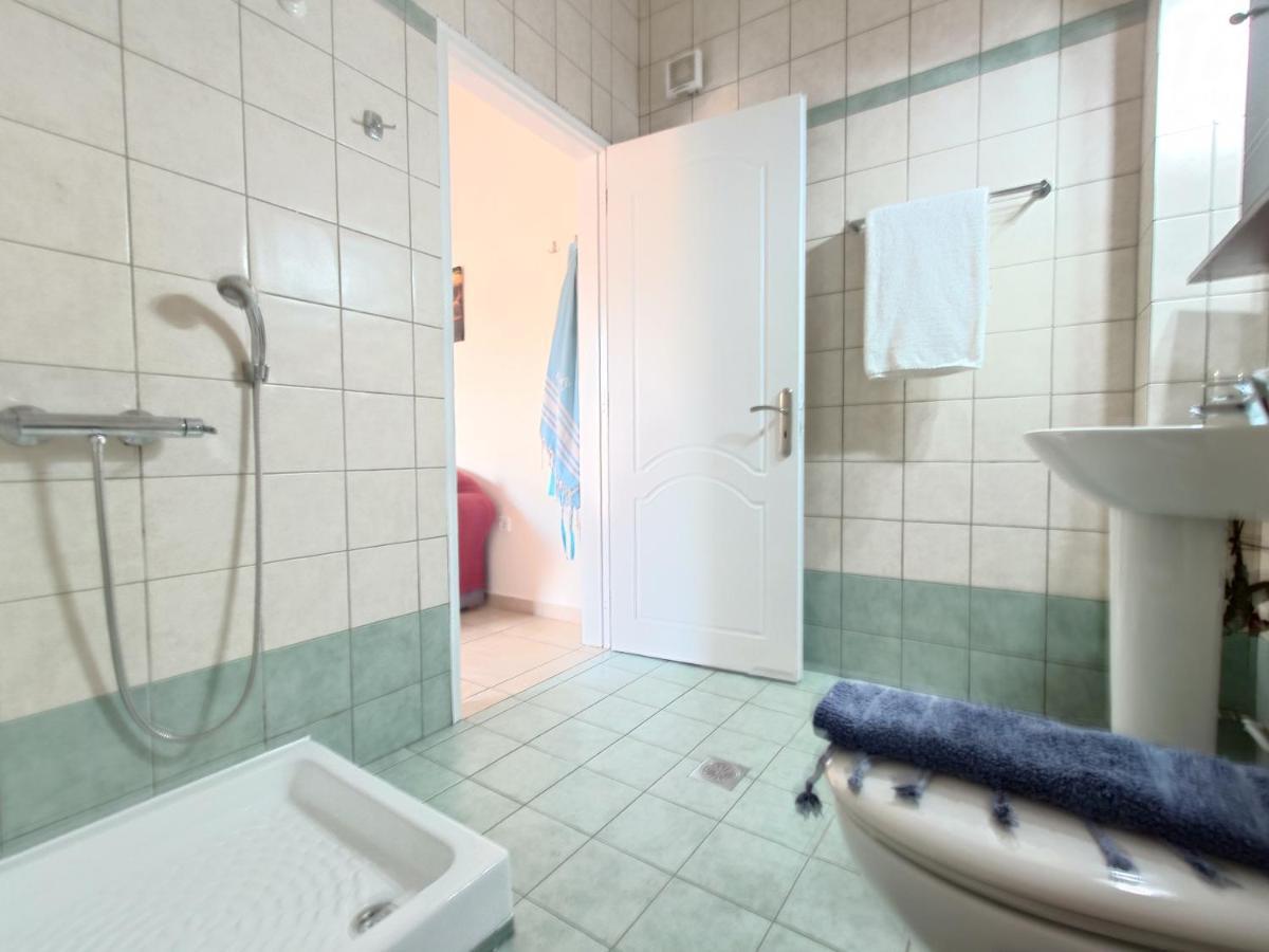 Iris Apartments Ithaca Vathy  Exteriör bild
